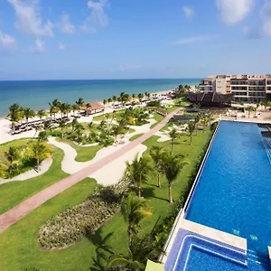 Resort Royalton Riviera Cancun, An Autograph Collection & Casino (adults Only) *****
